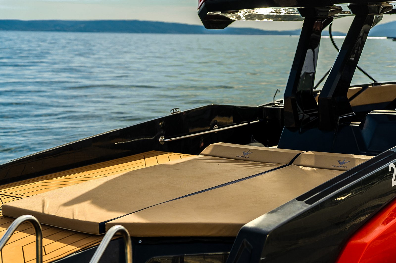 Yachting & Boats